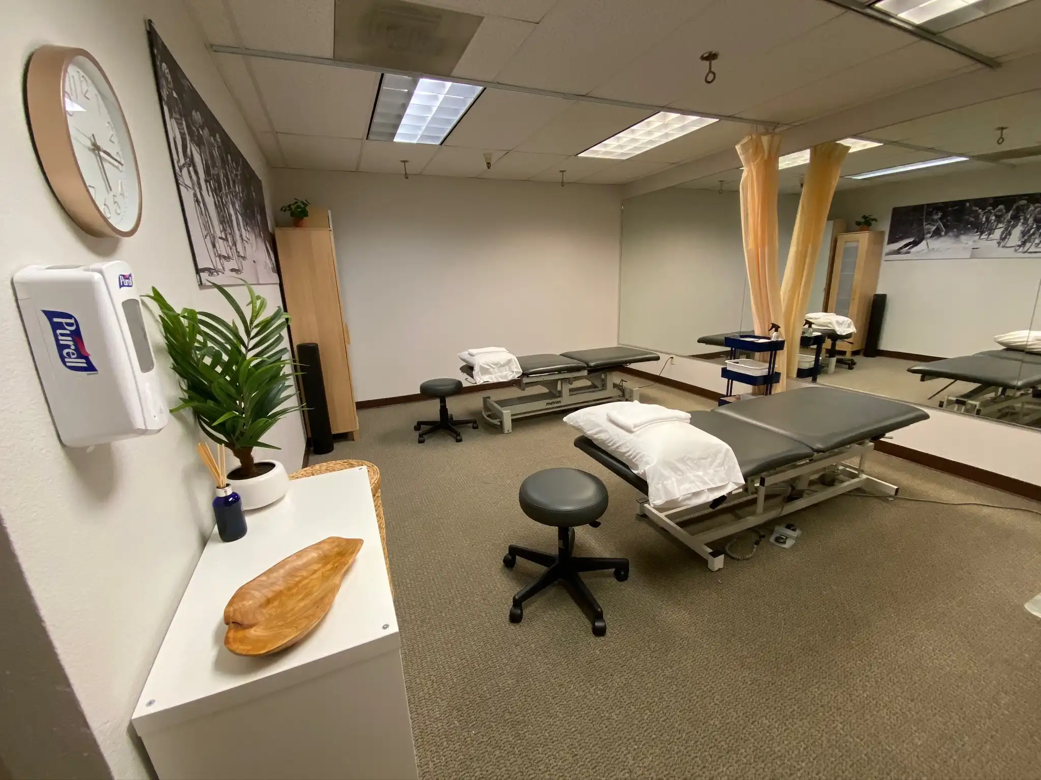 Palo Alto Clinic PT Bed